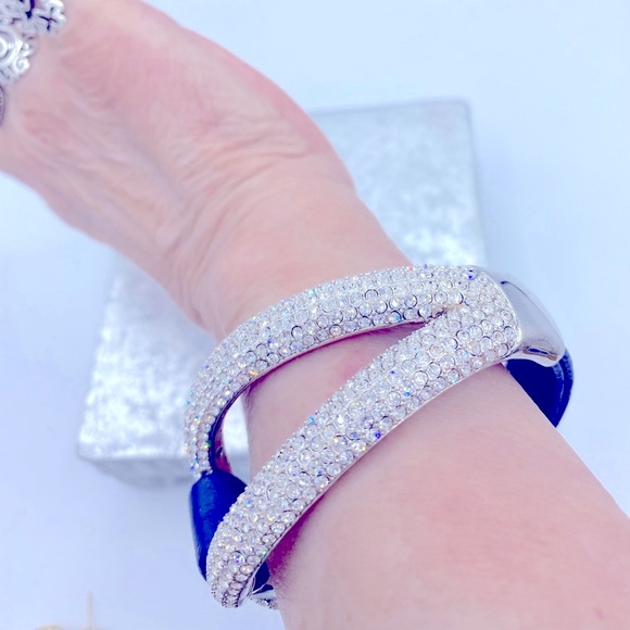 Joan Boyce Edgy Diva Pave Crystal Blue Leather Band Sparkling Bracelet Stunning - Picture 9 of 9